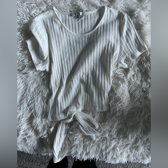 white open back crop top - Picture 2 of 2